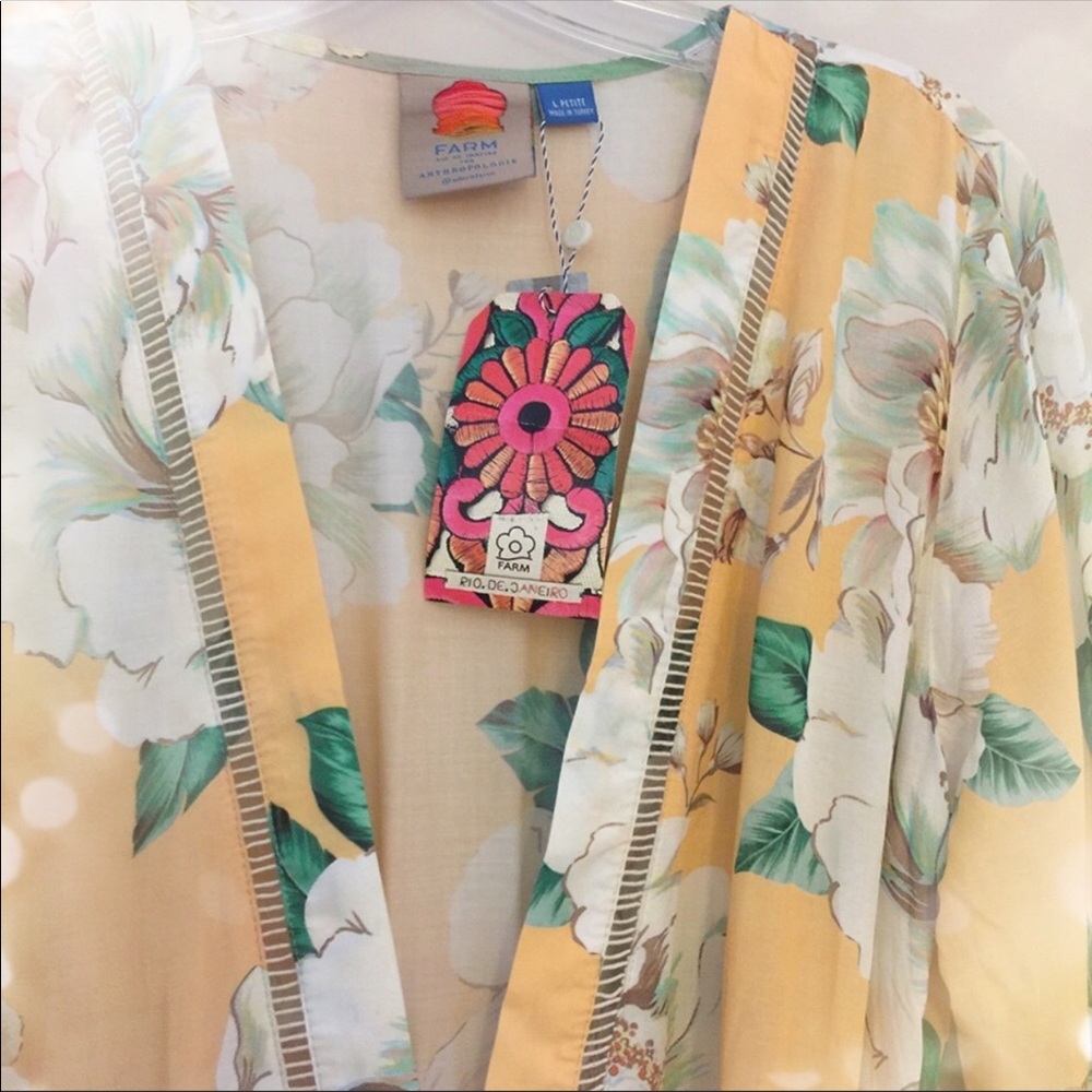 🆕NWT Farm Rio Wrap Dress -Anthropologie exclusive - Picture 2 of 8